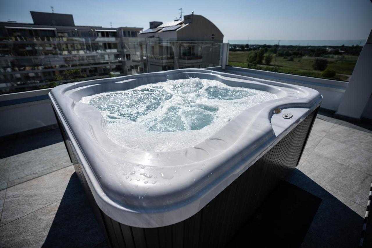 Hotel Eraclea Lido di Jesolo Exteriör bild