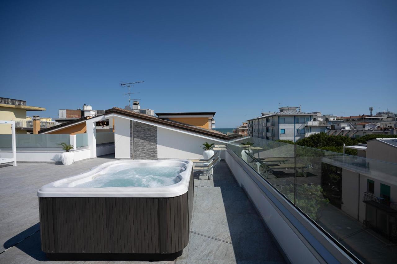 Hotel Eraclea Lido di Jesolo Exteriör bild