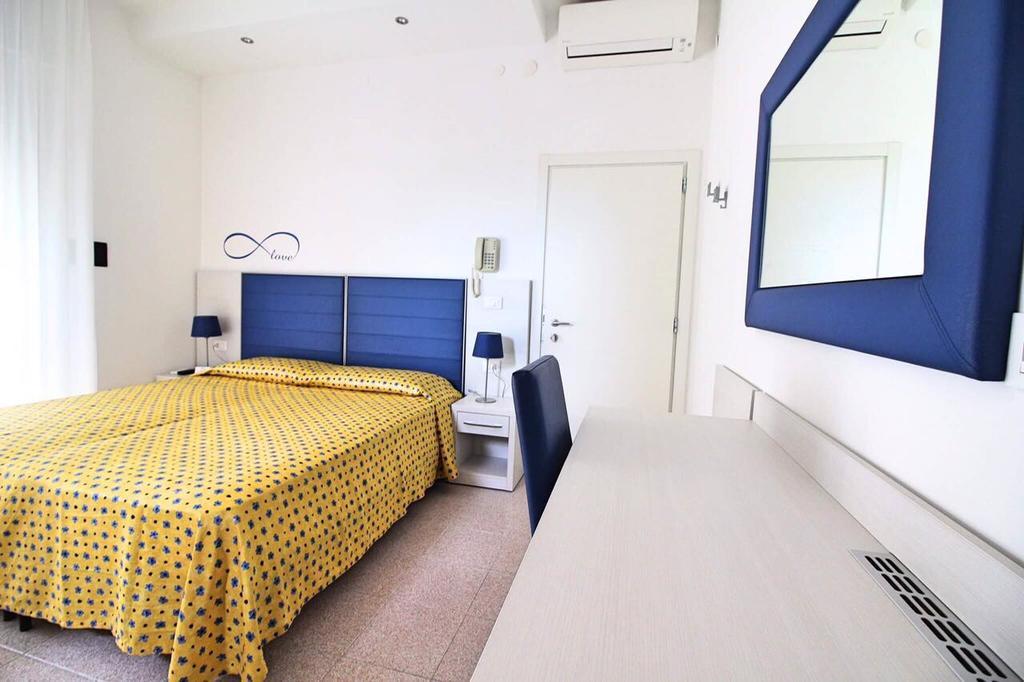 Hotel Eraclea Lido di Jesolo Exteriör bild