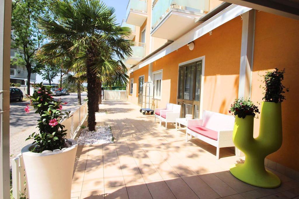 Hotel Eraclea Lido di Jesolo Exteriör bild